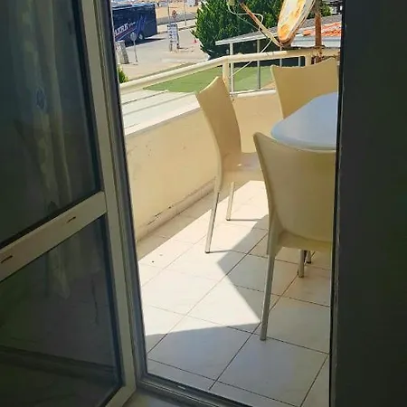 Apartment Sarimsakli Rio Karsisi Denize 0 Daire